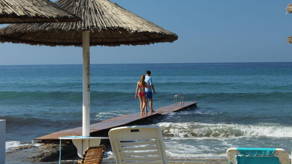 Tinos Beach Hotel Exterior foto